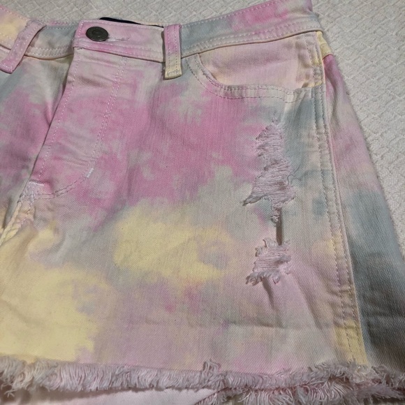Hollister pink tie dye button fly distressed short - Picture 3 of 8